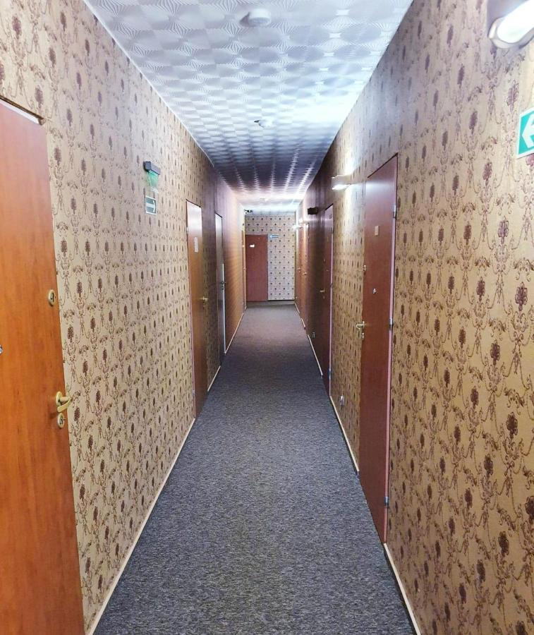 Willa Park Ostrowiec Świętokrzyski Exteriör bild